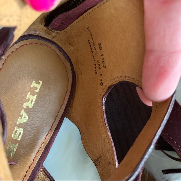 NWOT Trask Felicity Fringe Wedges - Picture 6 of 8